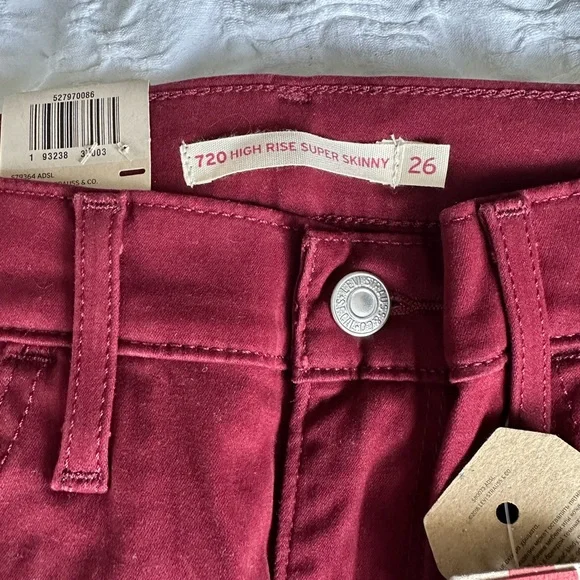 Levi’s 720 High Rise Burgundy Super Skinny Jeans